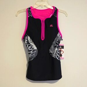 Zeroxposur Black and Pink Fitted Sleeveless athletic Tank Top
